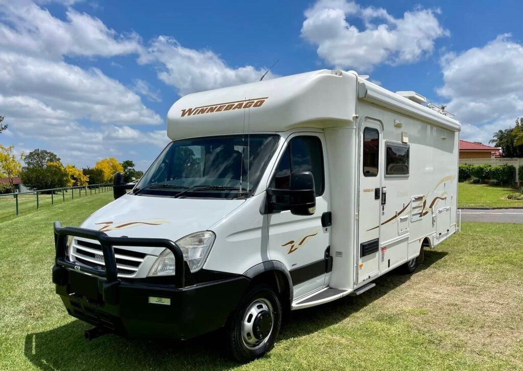 2007 Winnebago Freewind B2412