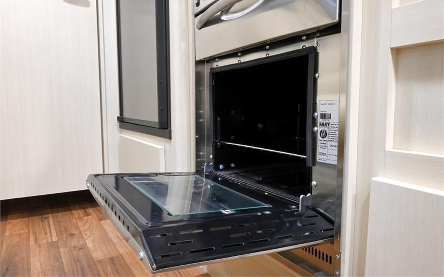 2015 Winnebago Minnie – GREAT ADVENTURE CARAVANS